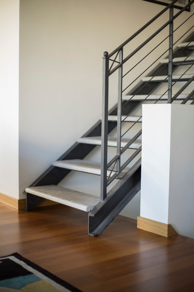 This is an example of a modern staircase in Milan.