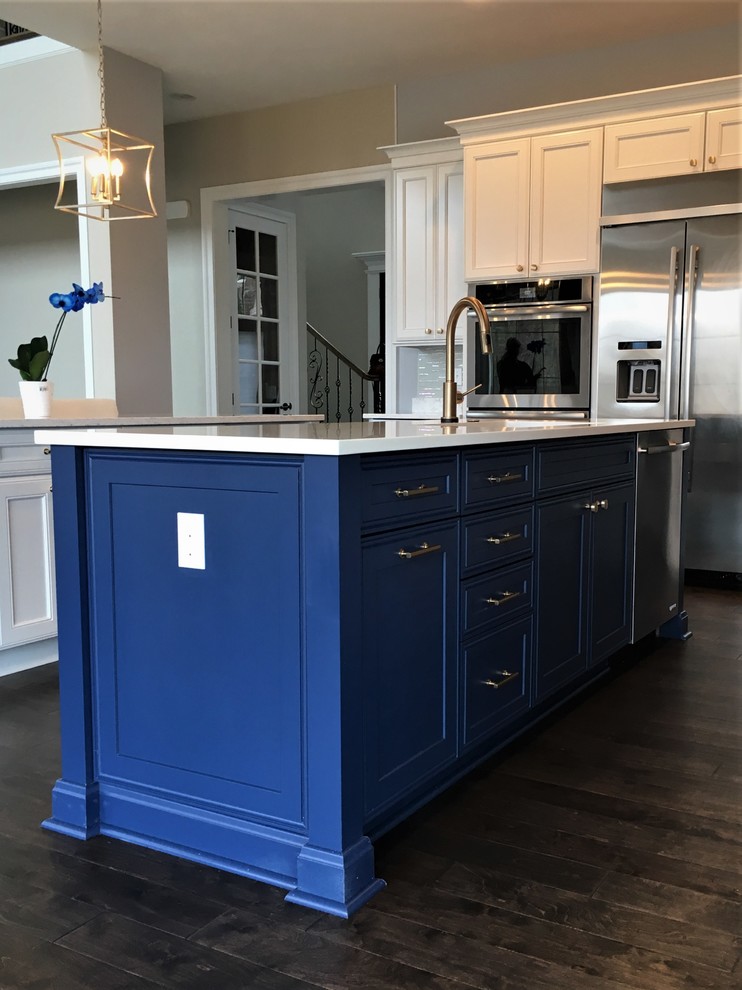 Elegant kitchen in white and blue