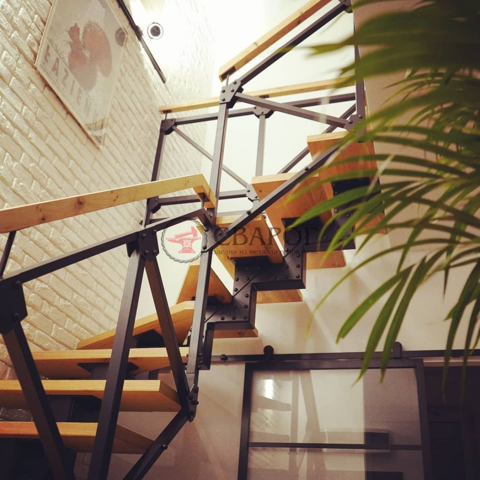 Интерьерная лестница «Wooden» на монокосоуре