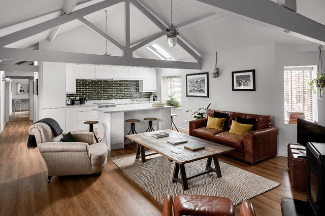 The Barn Farmhouse Living Room Surrey By Mark Hardy