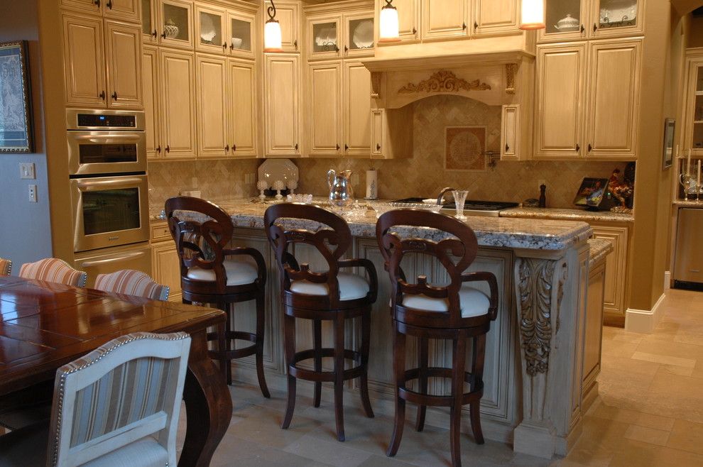 Example of a transitional kitchen design in Austin