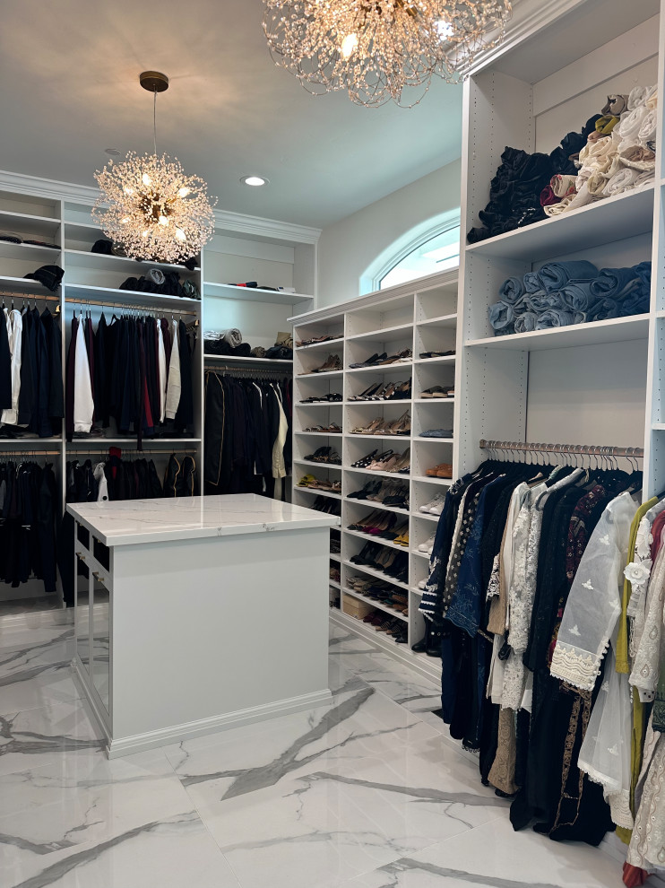 Modern And Stylish White Walkin Closet Modern Closet Los Angeles
