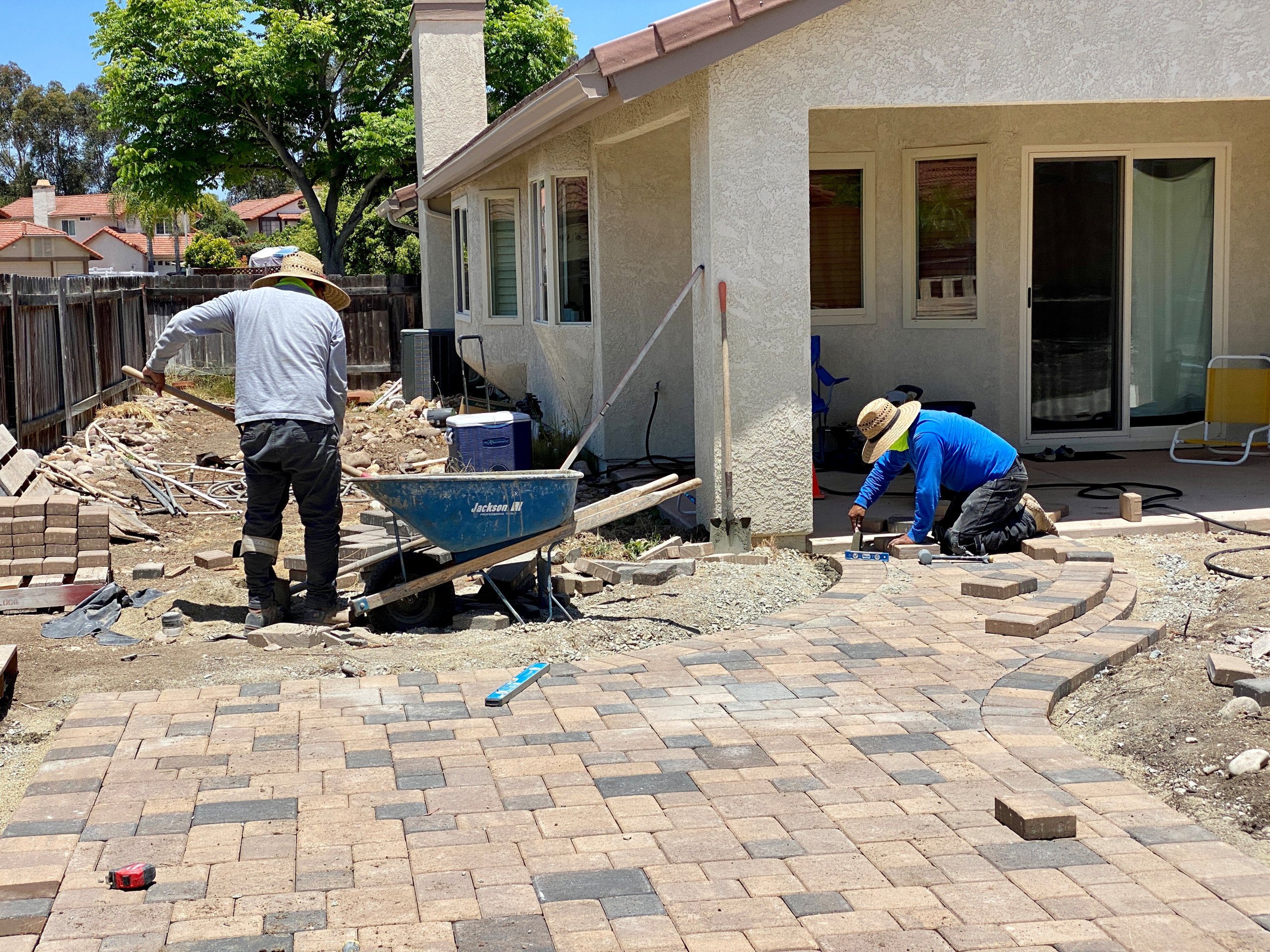 Installing Interlocking Pavers in Mira Mesa