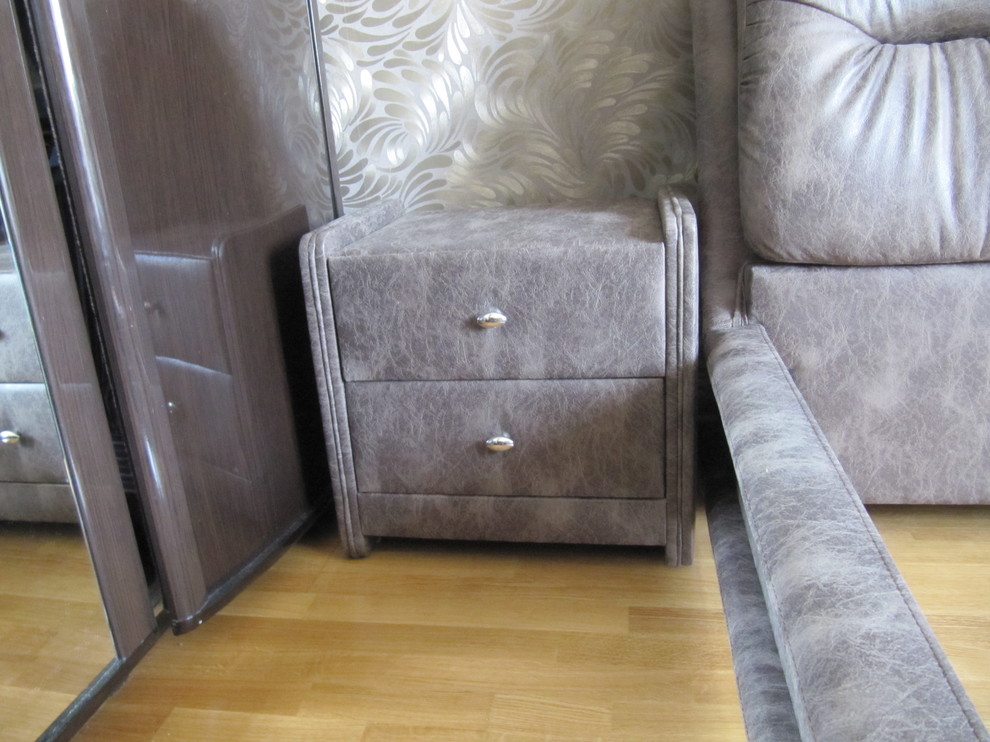 Перетяжка кровати и прикроватных тумбочек