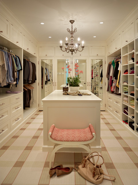 Broadmoor Residence traditional-closet