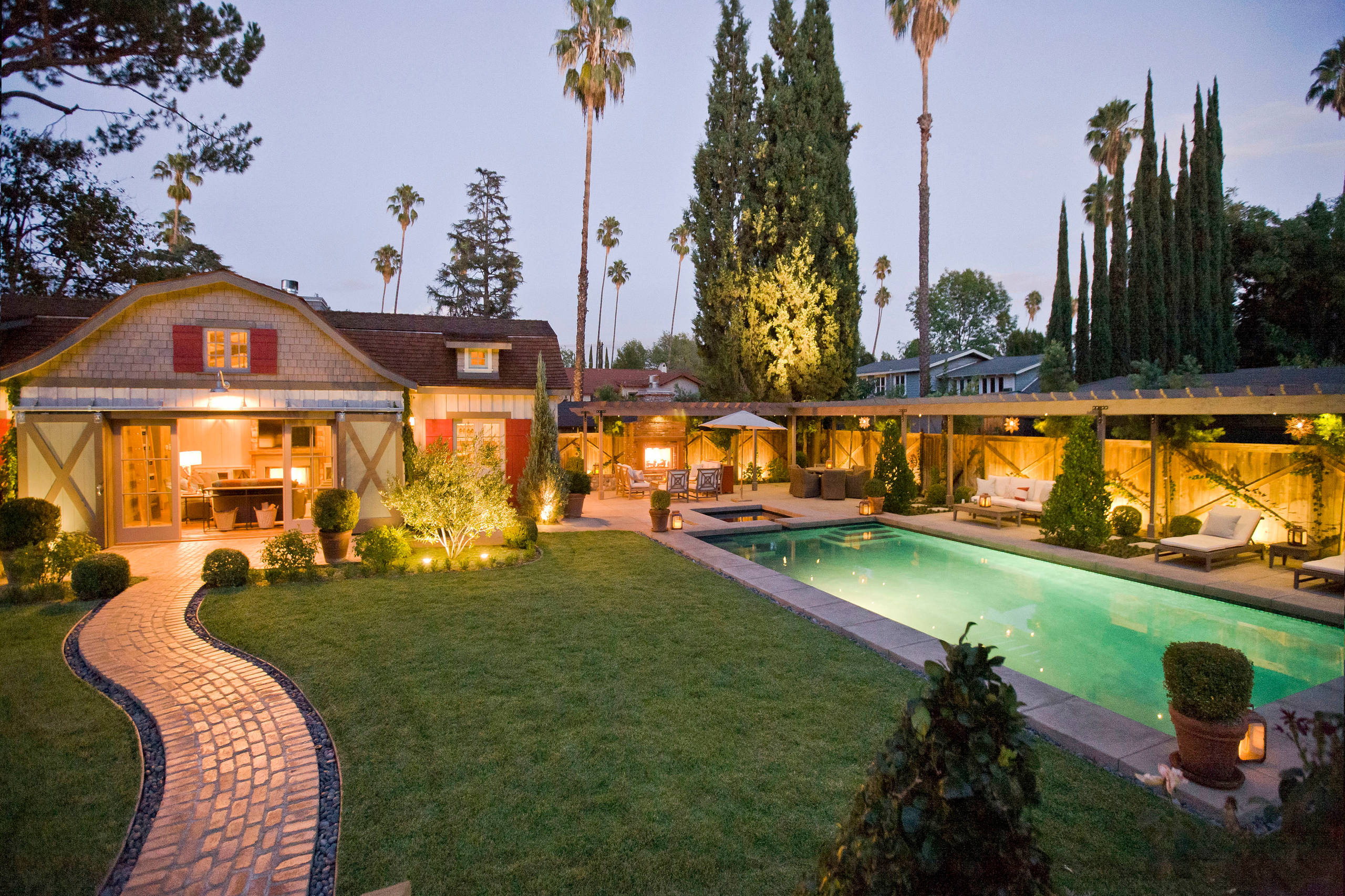 Shingle Style Barn and Poolhouse in Pasadena