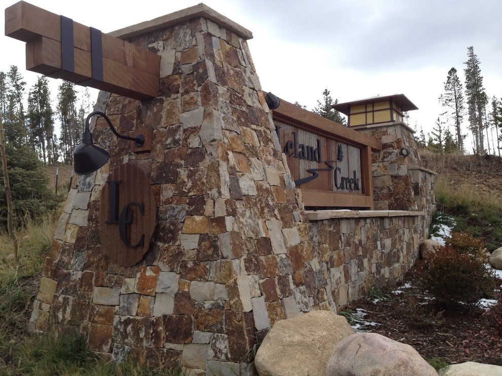 This is an example of a rustic landscaping in Denver.