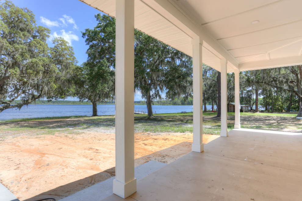 Custom Home - Lake Winnott, FL