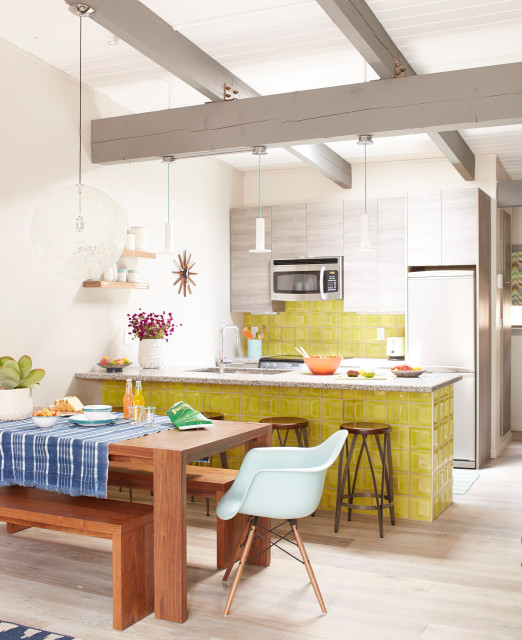Hexagon Haus - kitchen and dining retro-cocina
