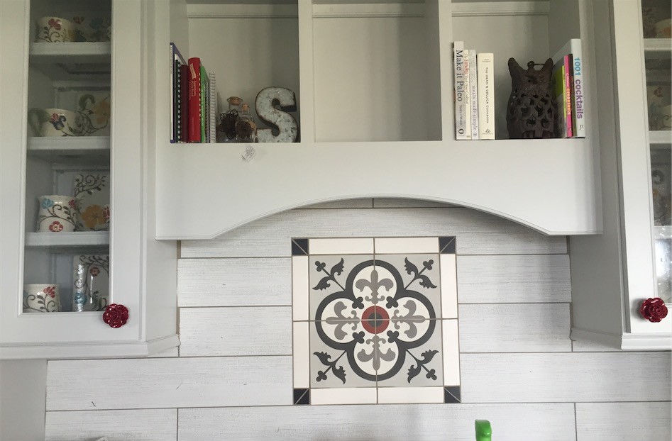 Inspiration for a transitional kitchen remodel in Austin