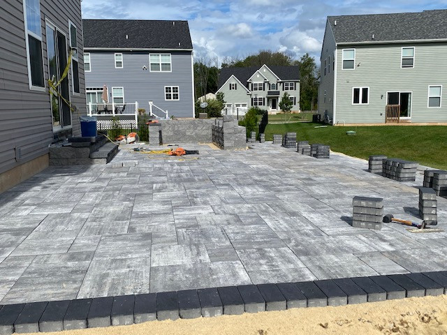 Cambridge Limestone Quarry Blend Patio/Outdoor BBQ area