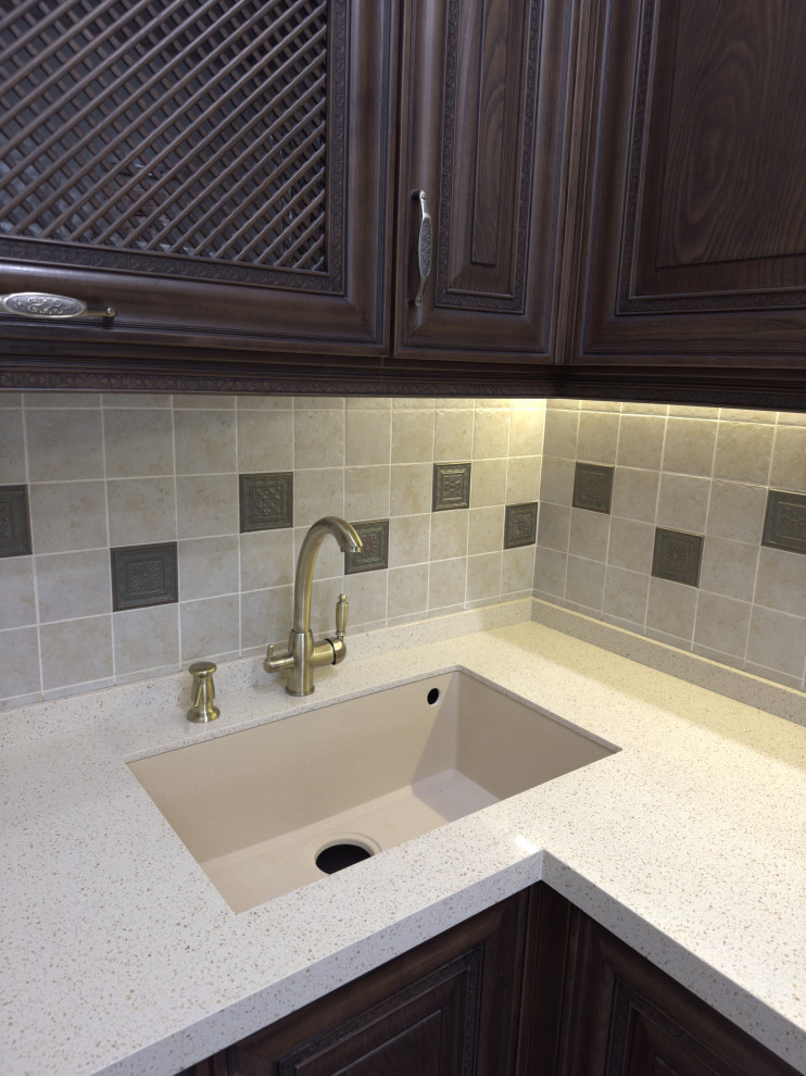 Столешница из кварца 12 мм