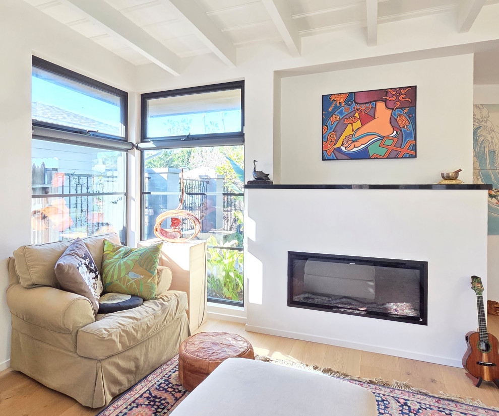 Mid-Century Modern House with Contemporary Art Collection