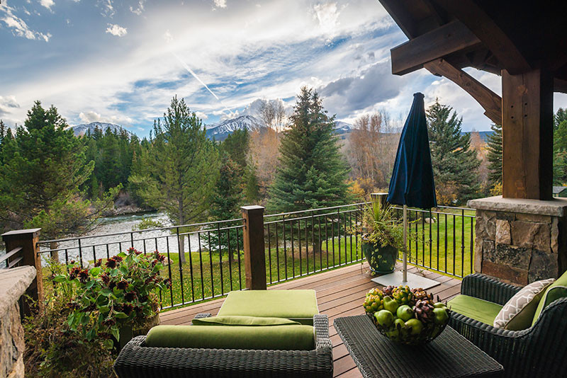 Deck - rustic deck idea in Denver