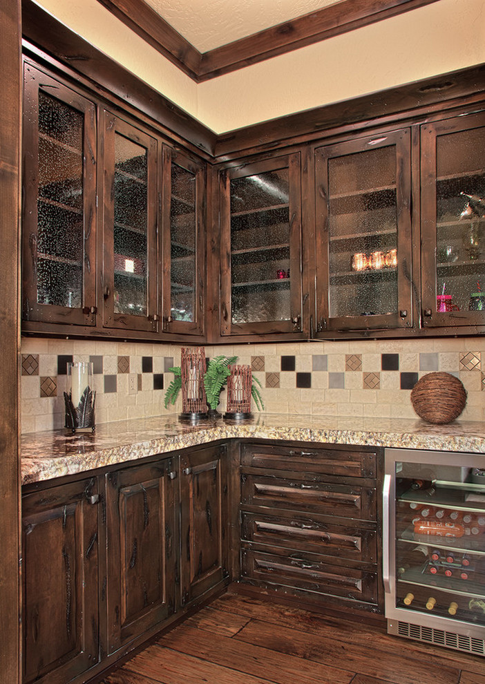 Kitchen - rustic kitchen idea in Seattle