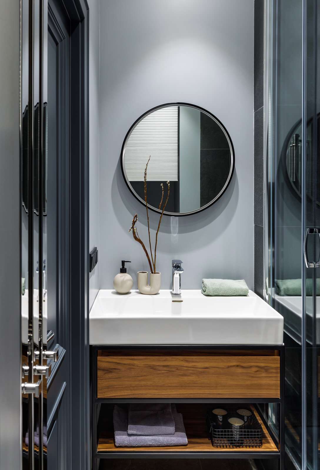 Квартира в старом жилом фонде в центре Москвы.