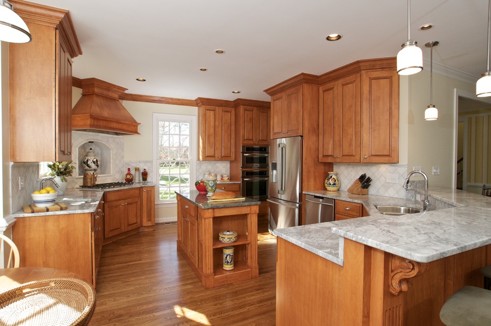 Williamsburg  maple kitchen