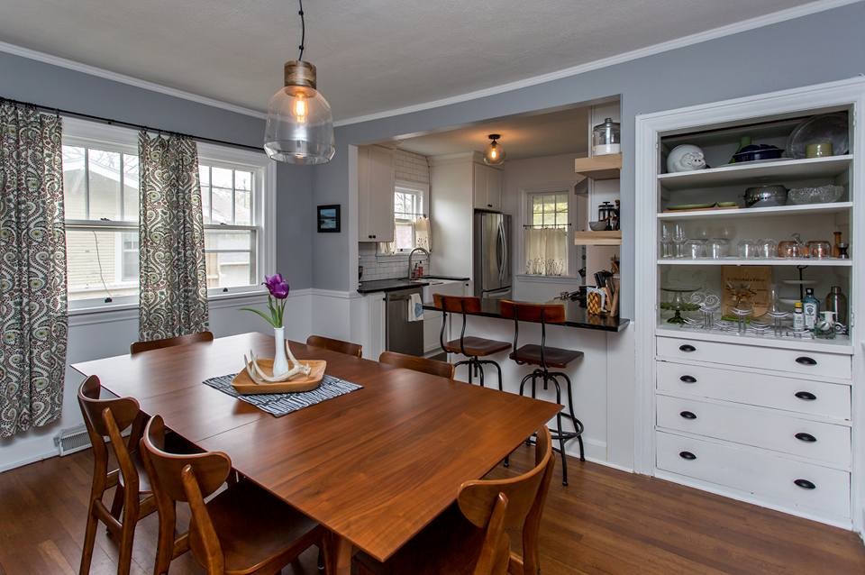 Beautiful Transitional Style Kitchen
