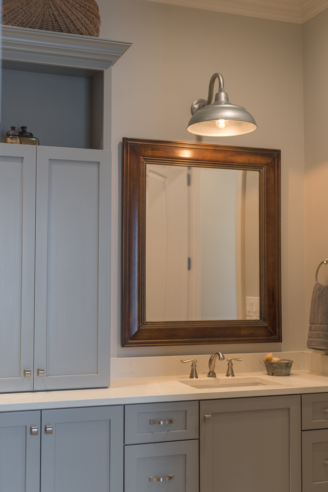 Inspiration for a large transitional home design remodel
