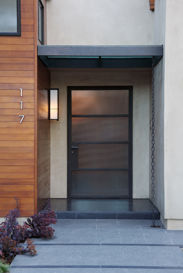 Photo of a contemporary entryway in San Francisco.