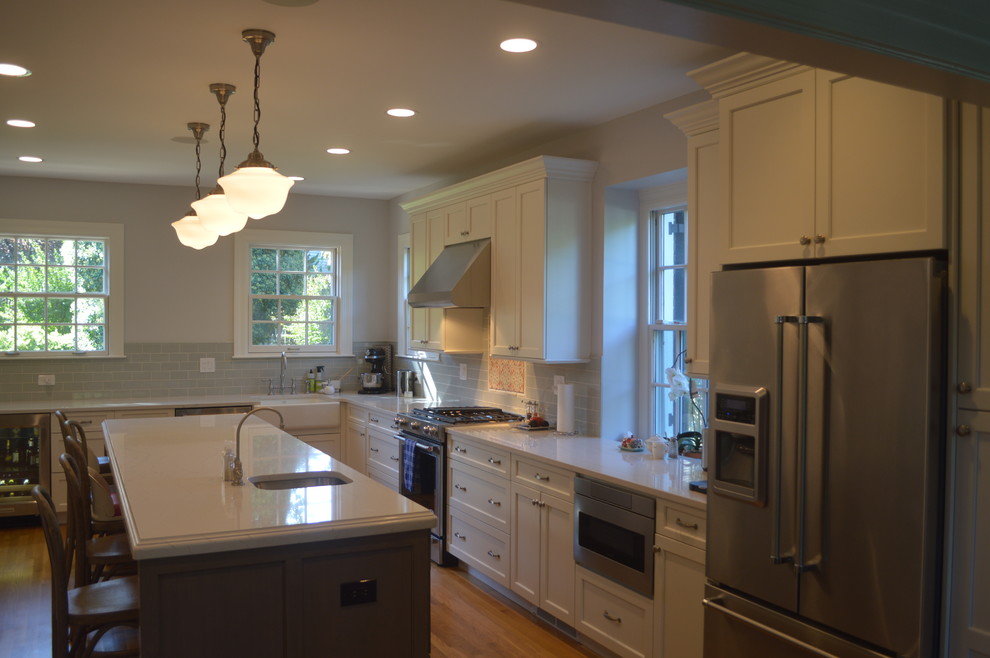 Kitchen - transitional kitchen idea in Baltimore