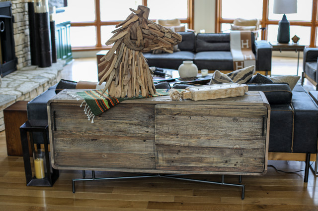 Driftwood Shores maritim-vardagsrum