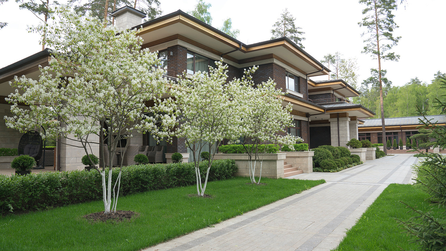 Вилла в стиле Райта. КП "Вымпел" Новорижское шоссе 2016 г.