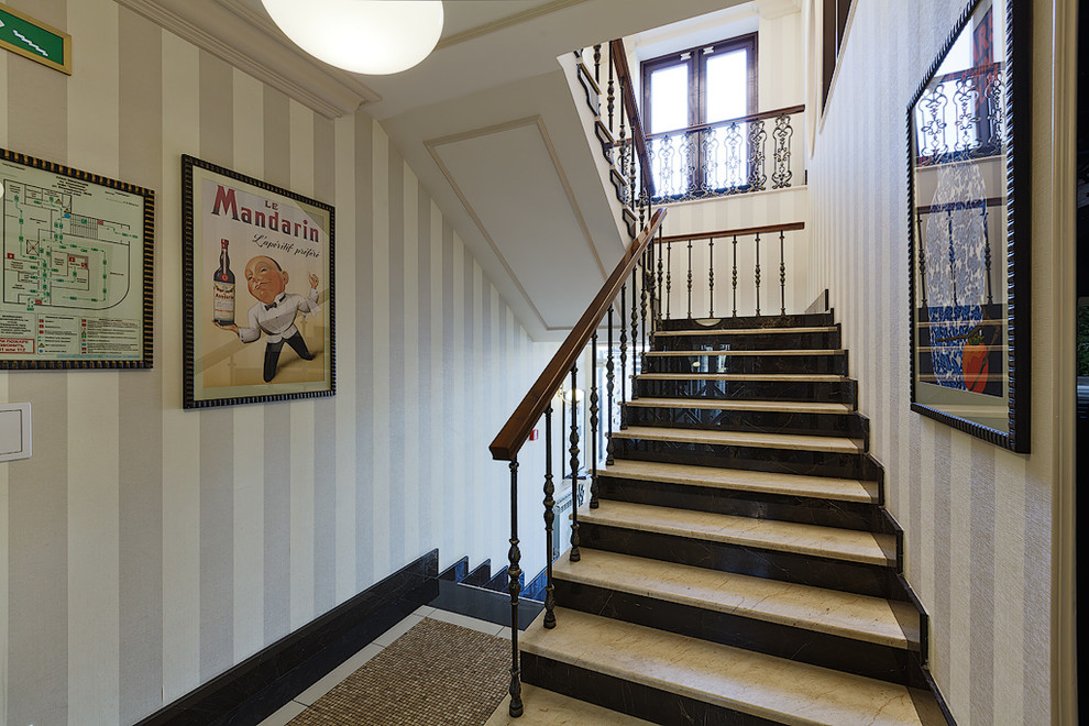 Интерьер кафе "Бристоль" в Казани