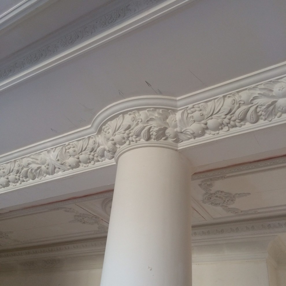 Монтаж гипсовой лепнины