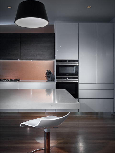 Stunning Kitchen moderno-cocina