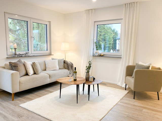 Home Staging einer Eigentumswohnung contemporain-salon