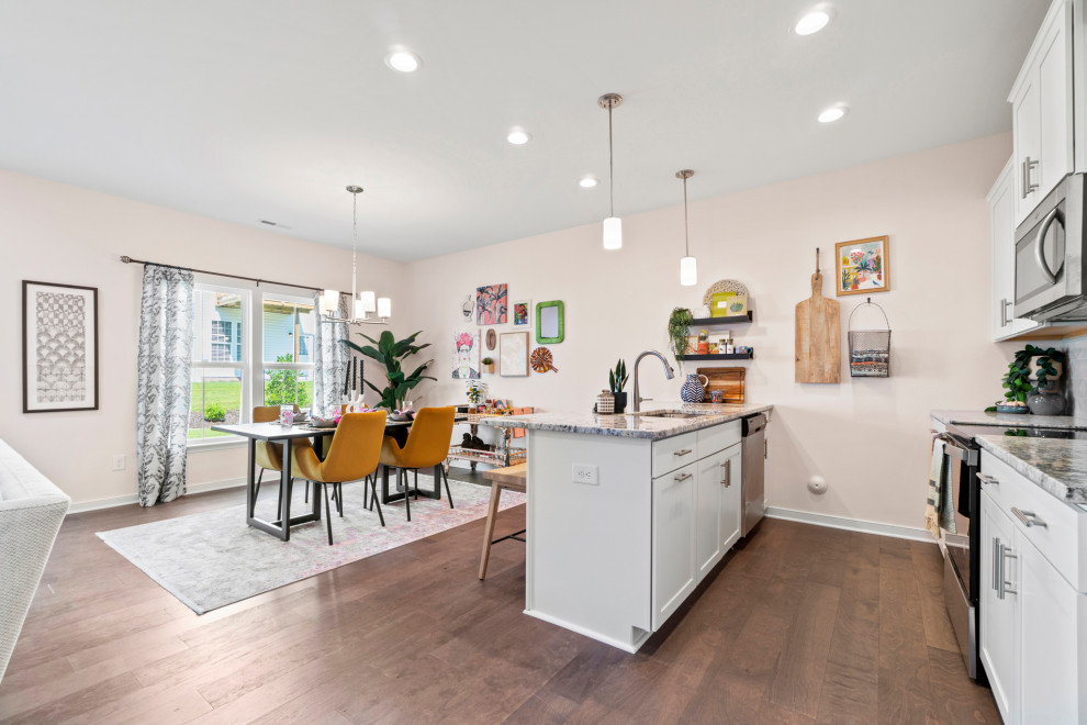 The Parkwood at IronBridge Townhomes Kitchen Kitchen Richmond