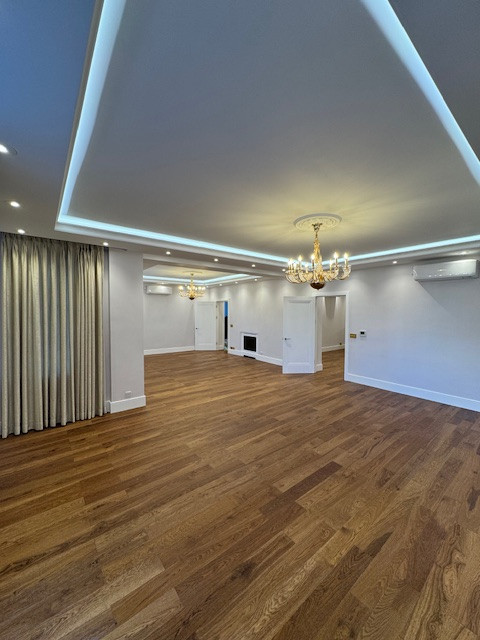 Full refurbishment works of high-end flat (x5 Bedrooms)at high street kensignton