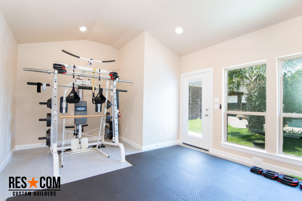 Workout Room - Charlton Ridge