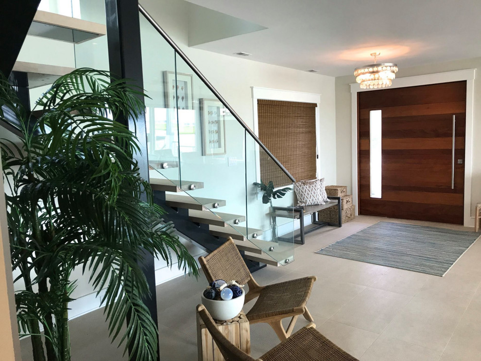 Transitional entryway photo in New York