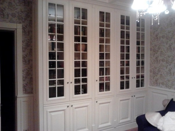 Кабинеты и библиотеки.