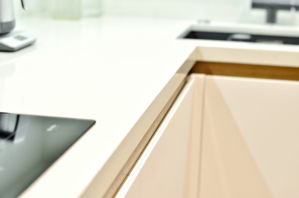 Современная кухня в стиле модерн