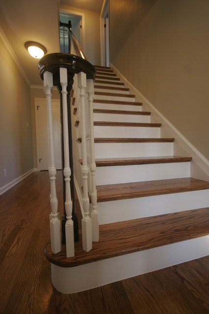Whole House Remodle classique-escalier