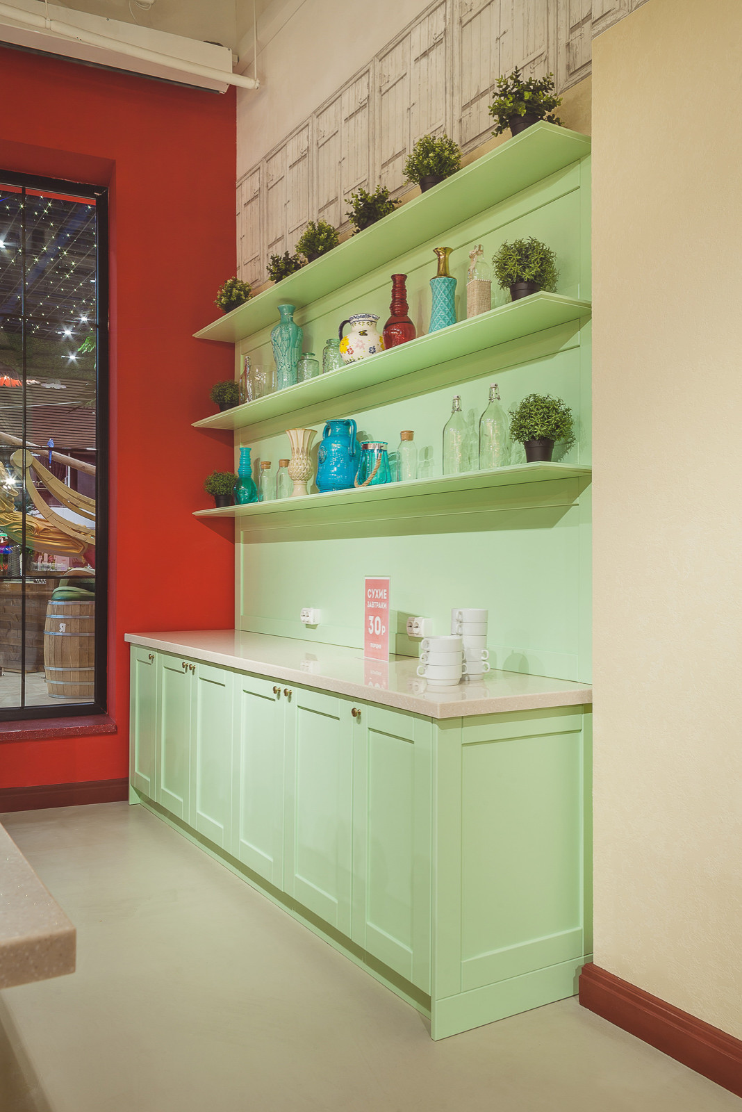 "Большая кухня" - уютное кафе по системе "шведский стол"