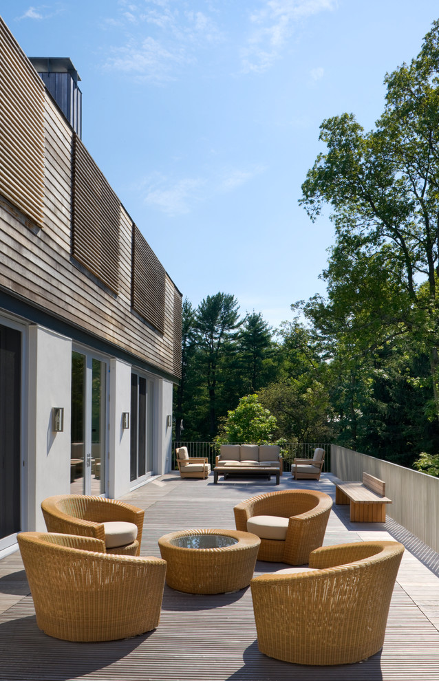 Large contemporary deck in New York with no cover.