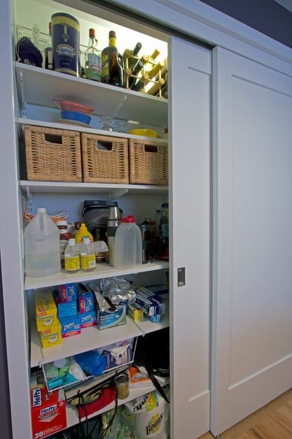 Contemporary Kitchen &ndash; Silver Spring, MD trendy-koekken