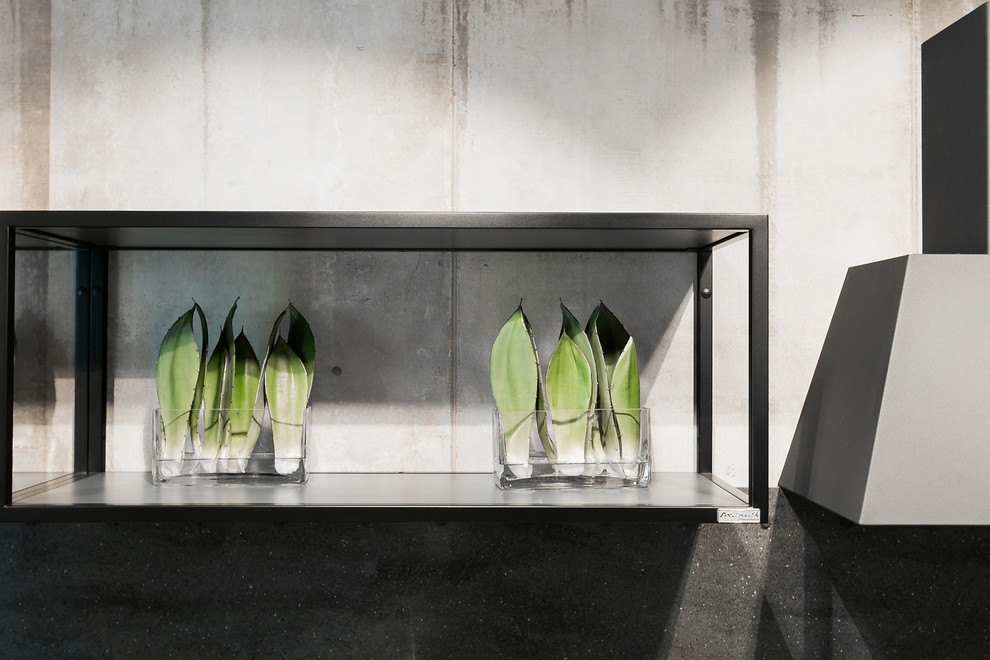 Кухня в контрастных тонах