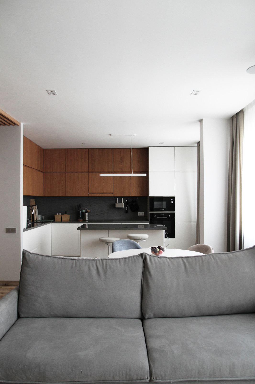 Реализация дизайн-проекта двухуровневой квартиры