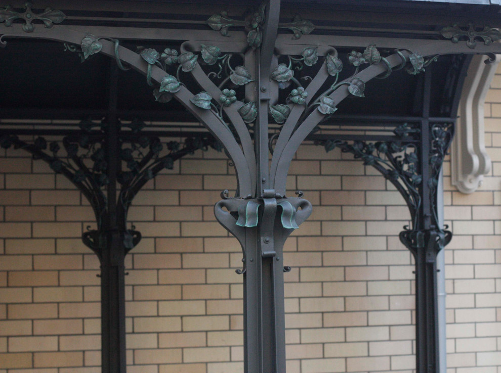 Кованые козырьки, навесы