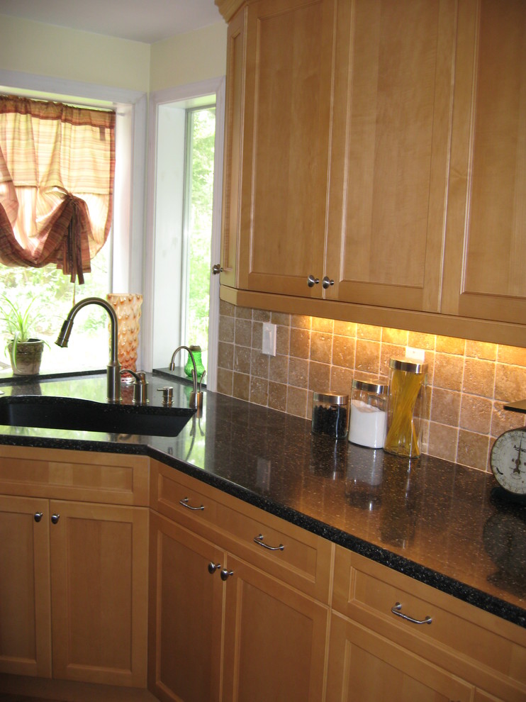 Transitional home design photo in Seattle
