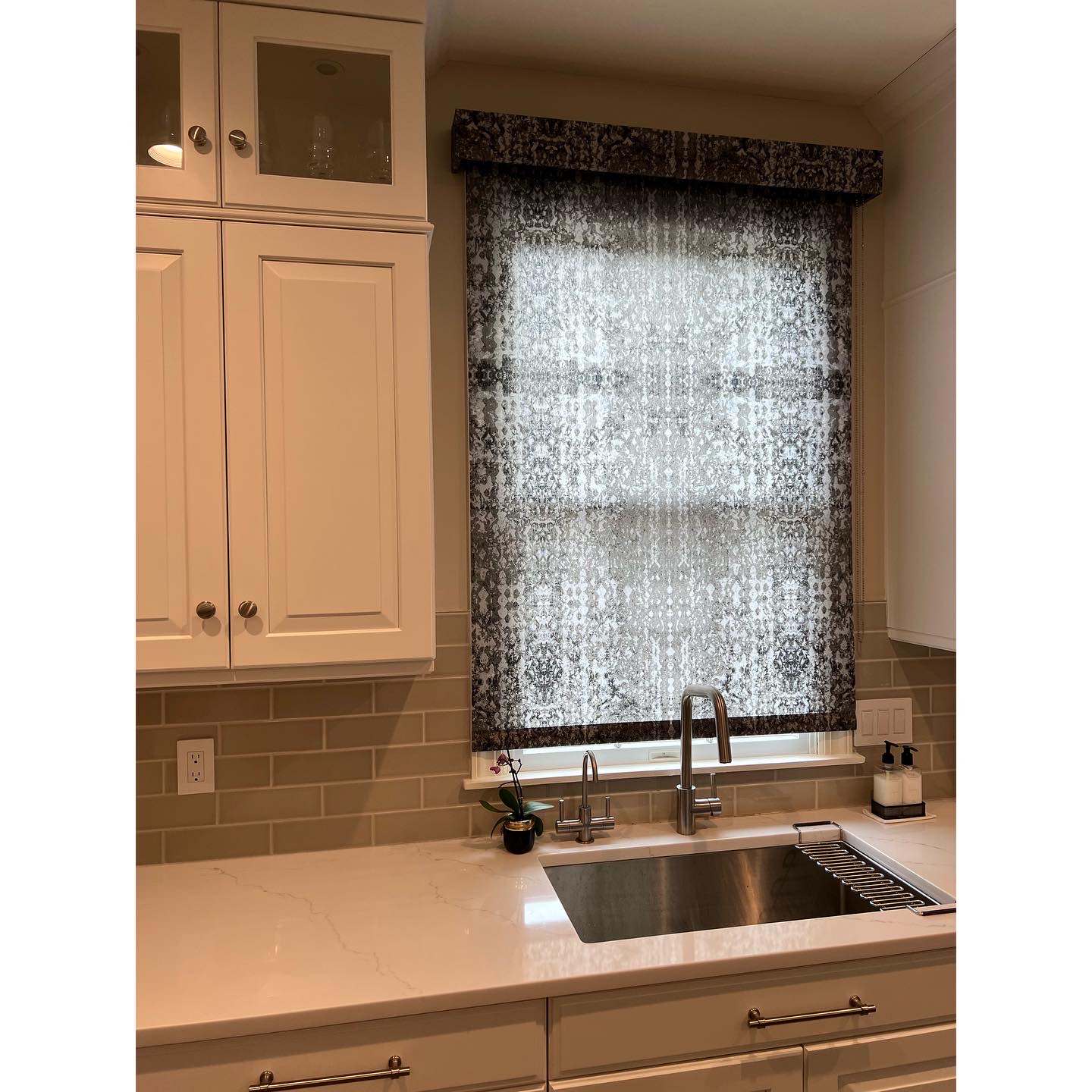 transitional kitchen