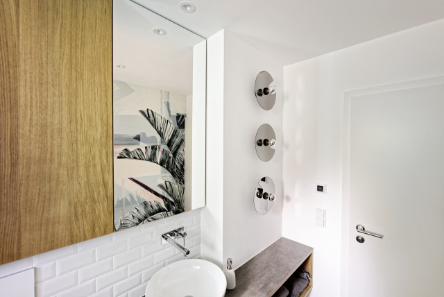 Kinderbad modern-bathroom