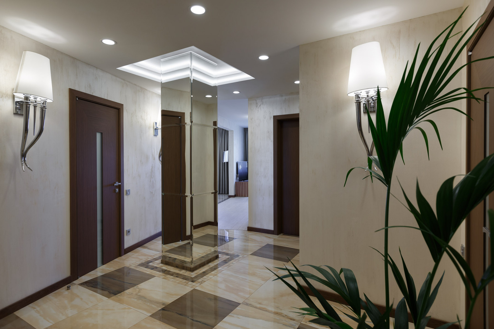 "Вокруг зеркальной колонны"