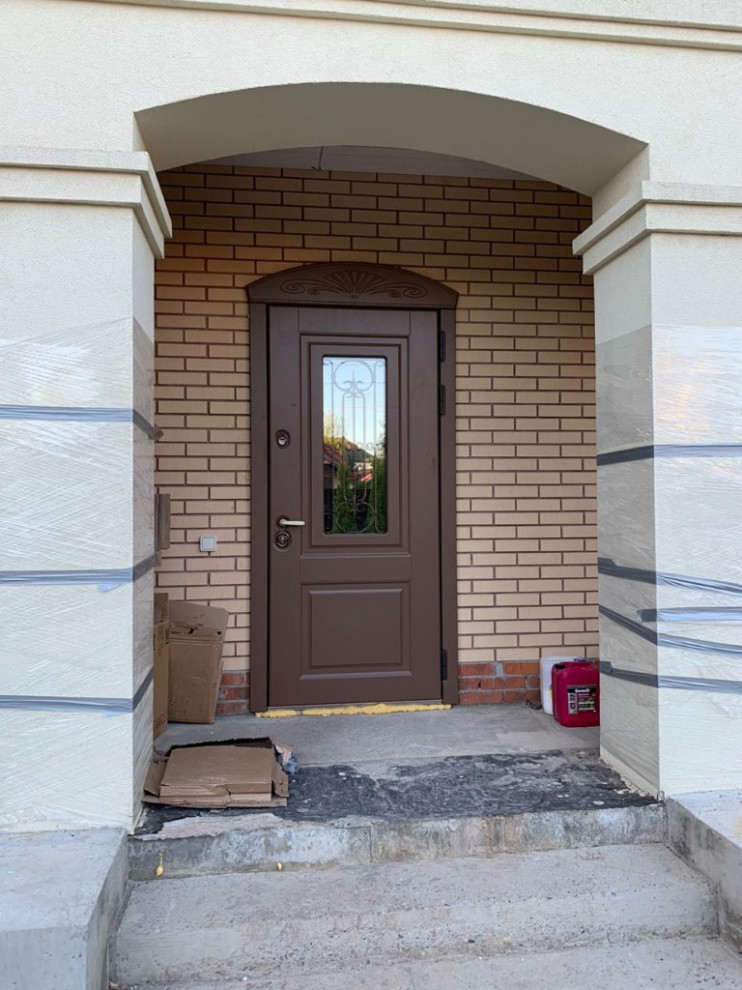 Входные маталлические двери