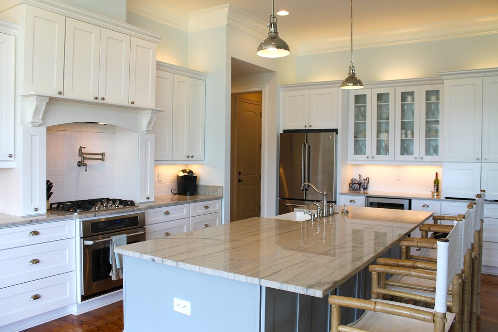 Winners: 2013 Best in Mississippi Awards - Traditional - Kitchen - Jackson - by Home Builders 